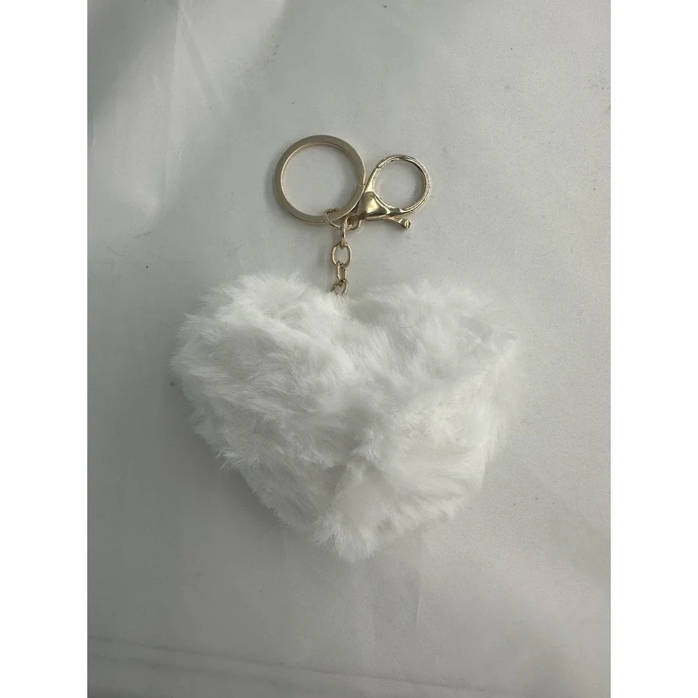 Heart Pom purse keychain - White